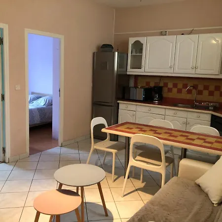 Appartement Escale à *
