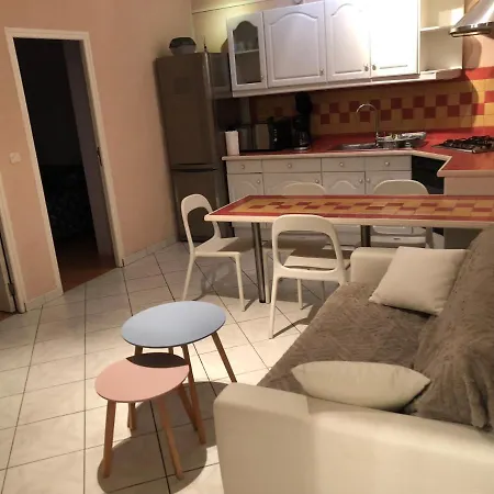 Escale à *